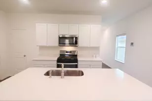 302 Gladiola Loop, Kyle, TX 78640 - Photo 7