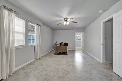 800 N Bishop Street, San Marcos, TX 78666 - Photo 13