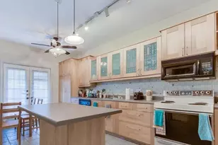 2216 San Gabriel St, Austin, TX 78705 - Photo 1