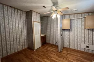 99 Roots Rd, Martindale, TX 78655 - Photo 11