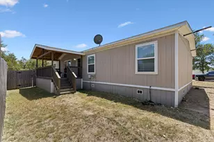 135 Plumeria Dr, Dale, TX 78616 - Photo 3