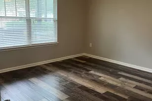 1725 Harvey Mitchell Pkwy S, College Station, TX 77840 - Photo 7
