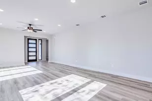 206 E Wonsley Dr, Austin, TX 78753 - Photo 11
