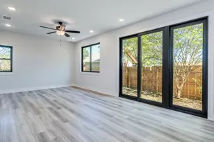 206 E Wonsley Dr, Austin, TX 78753 - Photo 29