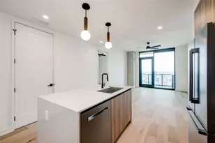 84 East Ave, Austin, TX 78701 - Photo 3