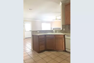 2001 Angelique Court, Leander, TX 78641 - Photo 11