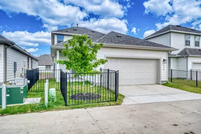 116 International, Buda, TX 78610 - Photo 3