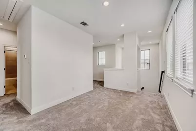 116 International, Buda, TX 78610 - Photo 5