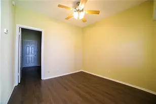 2604 Salado St, Austin, TX 78705 - Photo 3