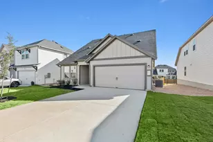 11917 Dillon Fls Dr, Austin, TX 78747 - Photo 3