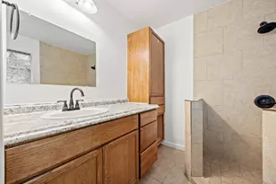2305 Lathan Ln, Taylor, TX 76574 - Photo 21