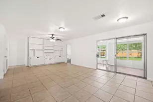 2305 Lathan Ln, Taylor, TX 76574 - Photo 9