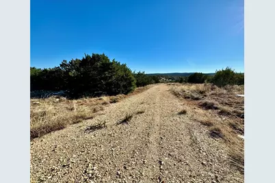 640 Sycamore Creek Drive, Dripping Springs, TX 78620 - Photo 3