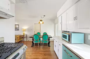 2202 Towbridge Cir, Austin, TX 78723 - Photo 9