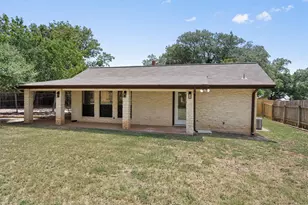 703 Parkway St, Georgetown, TX 78628 - Photo 31