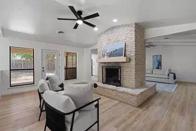 703 Parkway Street, Georgetown, TX 78628 - Photo 9