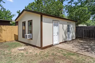 703 Parkway St, Georgetown, TX 78628 - Photo 33