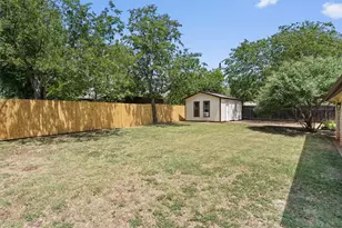 703 Parkway St, Georgetown, TX 78628 - Photo 21