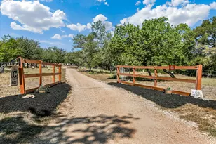 401 N Rainbow Ranch Rd, Wimberley, TX 78676 - Photo 1