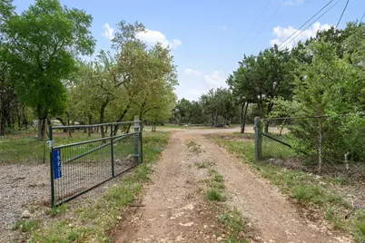 15901 Buddy Avenue, Volente, TX 78641 - Photo 11