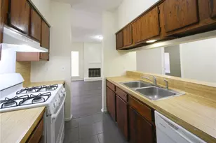 11611 April Dr, Austin, TX 78753 - Photo 9