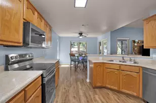 1906 Round Table, New Braunfels, TX 78130 - Photo 15