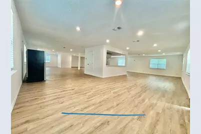 2008 E 12th Street, Austin, TX 78702 - Photo 3