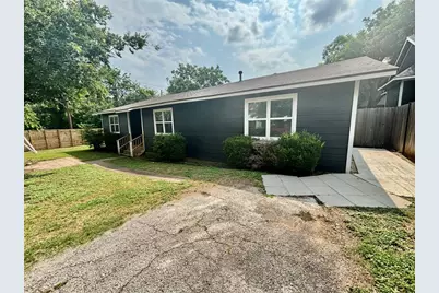 2008 E 12th Street, Austin, TX 78702 - Photo 11