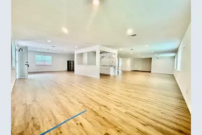 2008 E 12th Street, Austin, TX 78702 - Photo 5