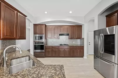 5609 York Bridge Circle, Austin, TX 78749 - Photo 9
