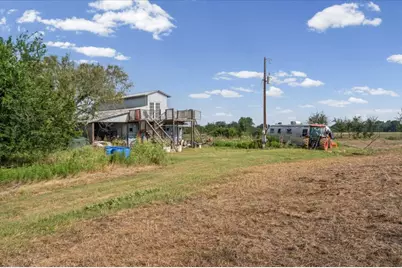 1265 County Road 410, Lexington, TX 78947 - Photo 11