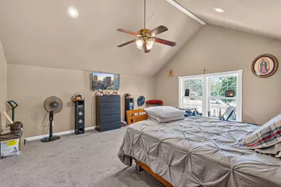 172 Heritage Oaks Drive, Cedar Creek, TX 78612 - Photo 17