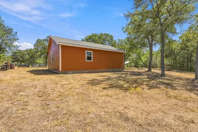 172 Heritage Oaks Drive, Cedar Creek, TX 78612 - Photo 35