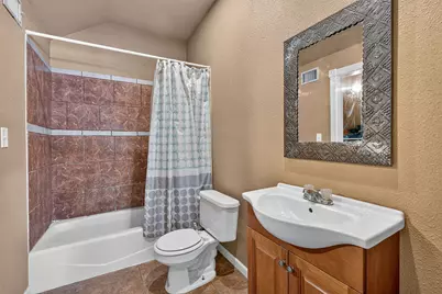 172 Heritage Oaks Drive, Cedar Creek, TX 78612 - Photo 19