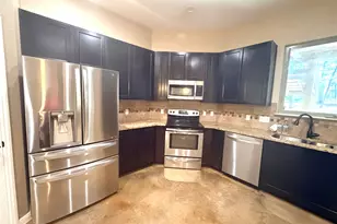 110 Pele Ct, Bastrop, TX 78602 - Photo 7