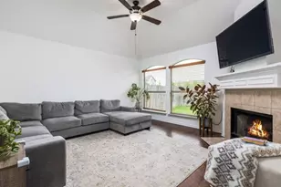 536 W Metcalfe St, Hutto, TX 78634 - Photo 13