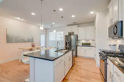 7100 Kane Street, Austin, TX 78741 - Photo 9