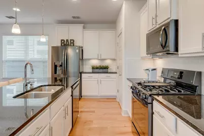 7100 Kane Street, Austin, TX 78741 - Photo 5