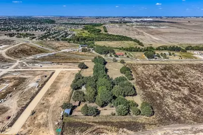 10026 Fm 1660, Hutto, TX 78634 - Photo 9