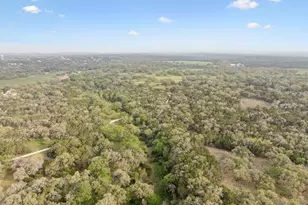 27846 Natural Bridge Caverns Rd, San Antonio, TX 78266 - Photo 9