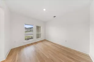8700 Olmsted Wy, Austin, TX 78744 - Photo 7