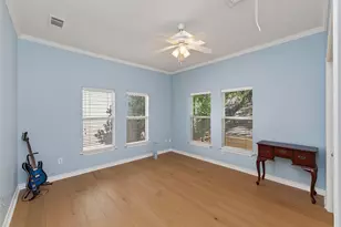 108 E 46th St, Austin, TX 78751 - Photo 21