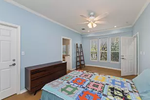 108 E 46th St, Austin, TX 78751 - Photo 19