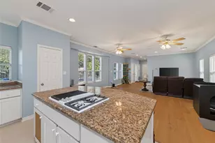 108 E 46th St, Austin, TX 78751 - Photo 11