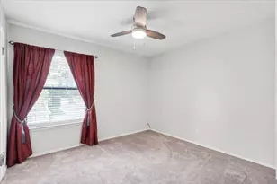 114 N Kanaio Dr, Bastrop, TX 78602 - Photo 11