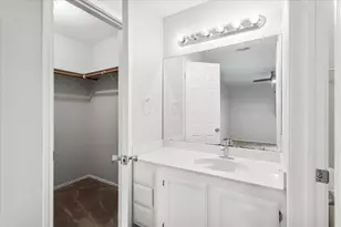 114 N Kanaio Dr, Bastrop, TX 78602 - Photo 17