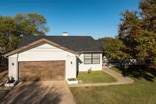 139 E Cottonwood Dr, Granite Shoals, TX 78654 - Photo 7