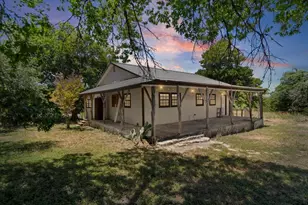 555 Harmon Hills, Dripping Springs, TX 78620 - Photo 9
