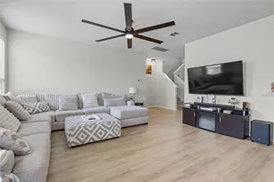 381 Bloomsbury Dr, Kyle, TX 78640 - Photo 7