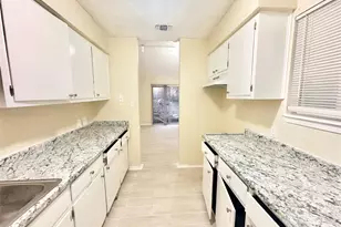 4302 Scottsdale Rd, Austin, TX 78721 - Photo 13